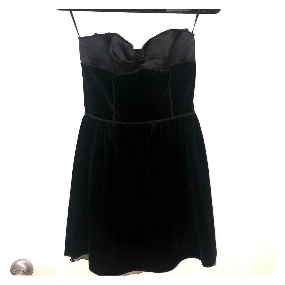 D&G Dolce and Gabbana velvet mini dress LBD